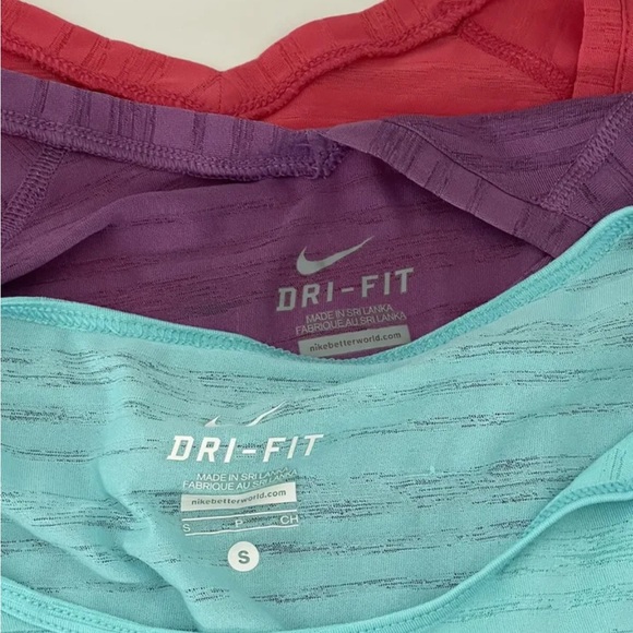 Lot of 3 small Nike shirts - Picture 2 of 6